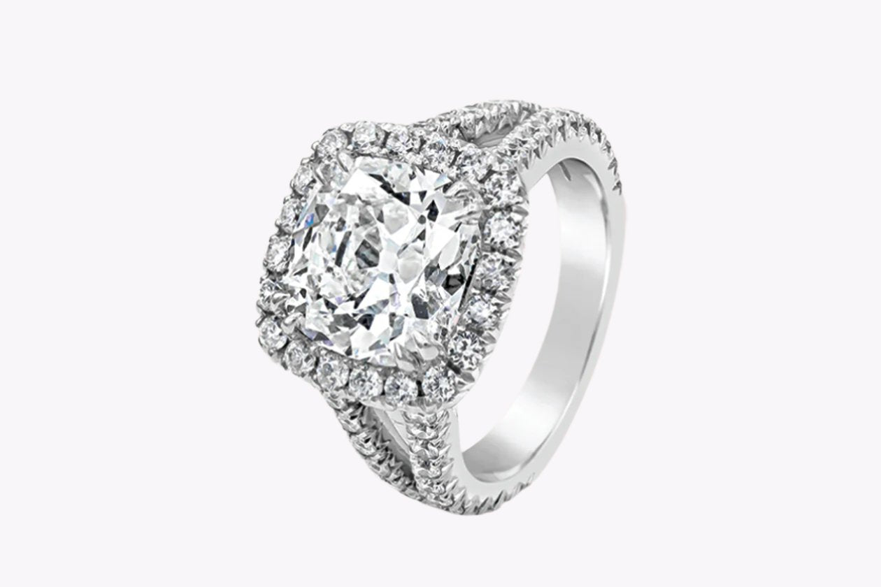 GIA Certified 4.11 Carats Cushion Cut Diamond Halo Engagement Ring in White Gold - Image 3