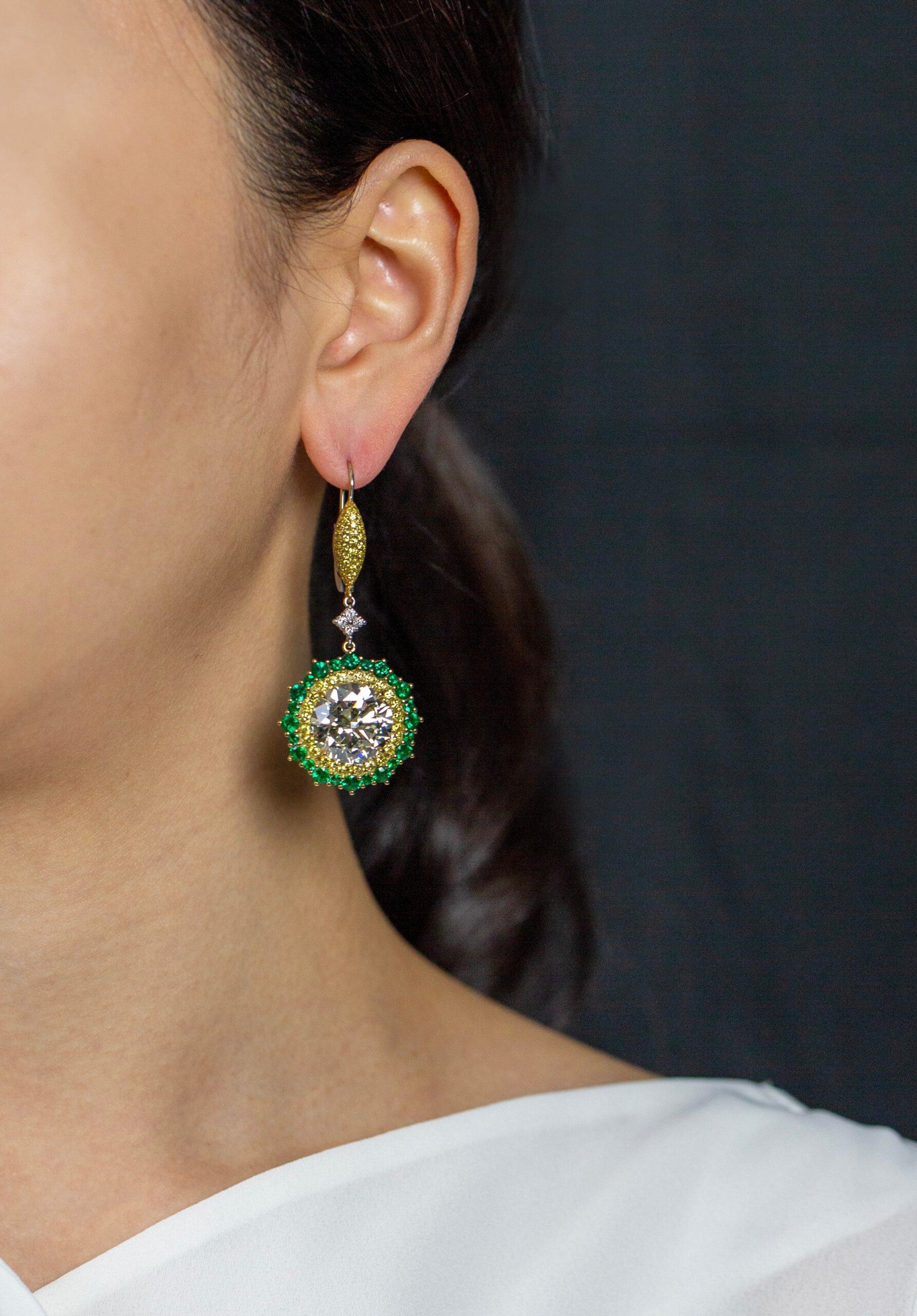 GIA Certified 20.41 Carats Total Round Brilliant Cut Diamond & Emerald Halo Dangle Earrings - Image 7