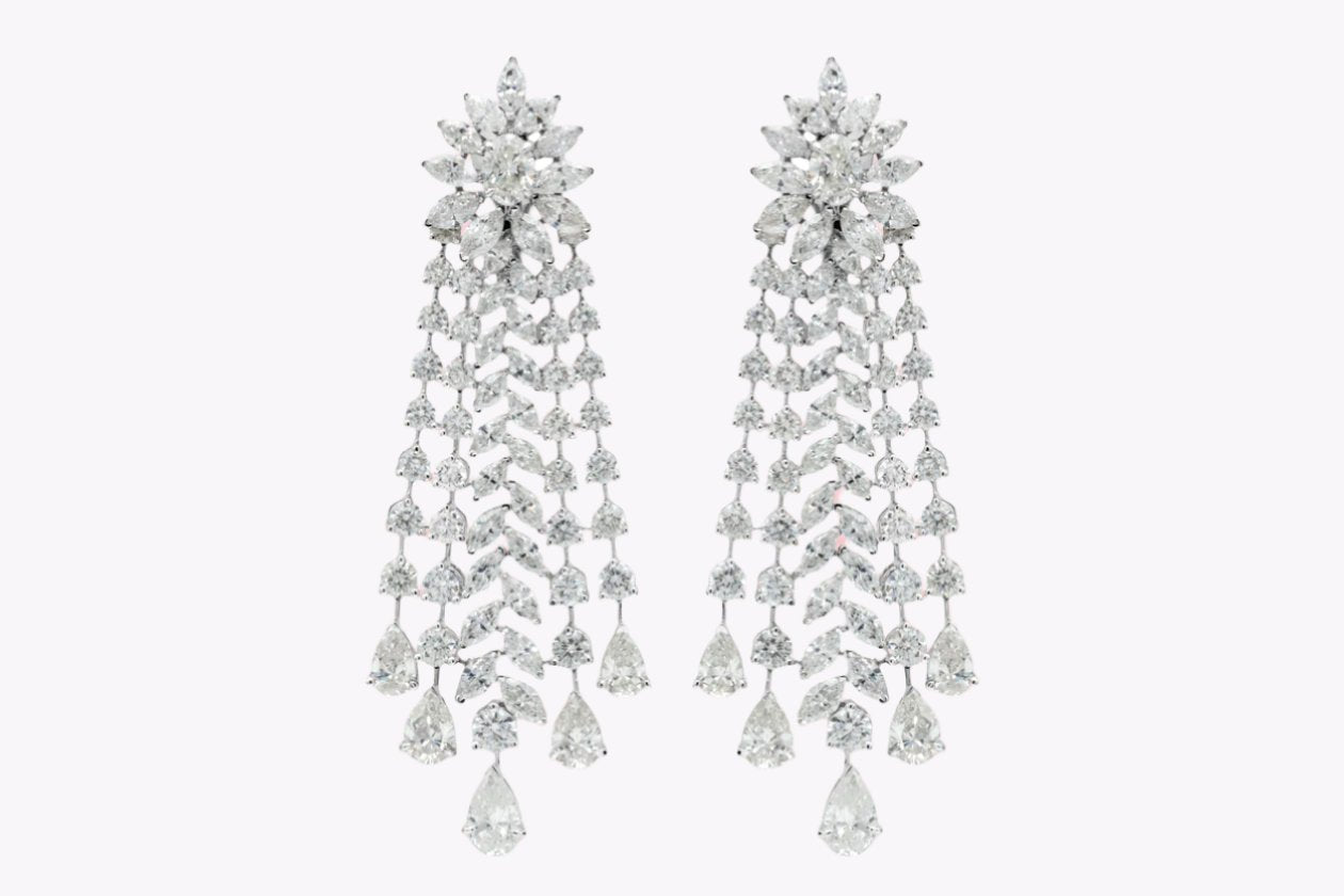 27.01 Carats Total Mixed-Cut Diamond Chandelier Drop Earrings in White Gold