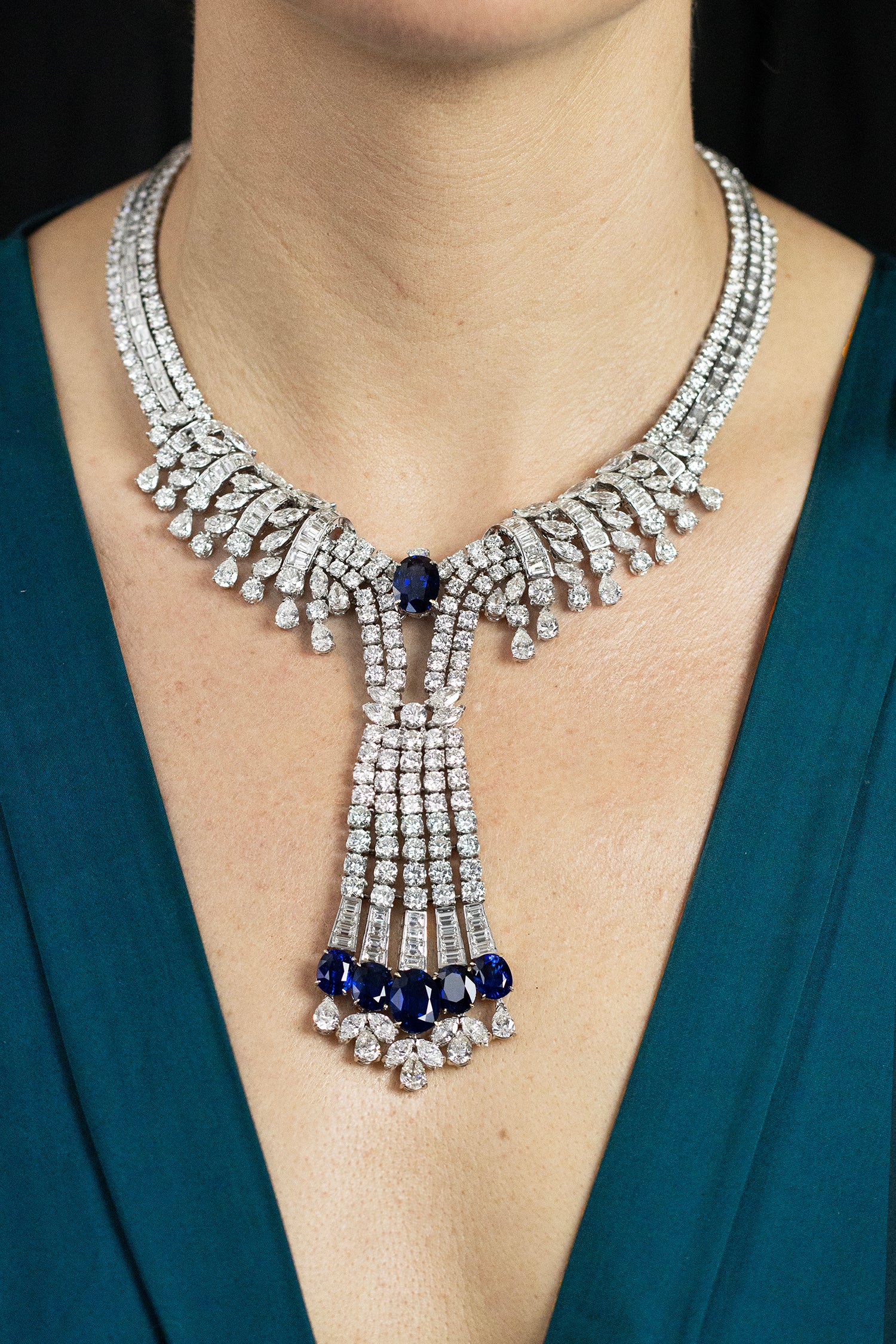 119.30 Carat Total Important Sapphire & Mixed-Cut Diamond Drop Necklace in White Gold - Image 3
