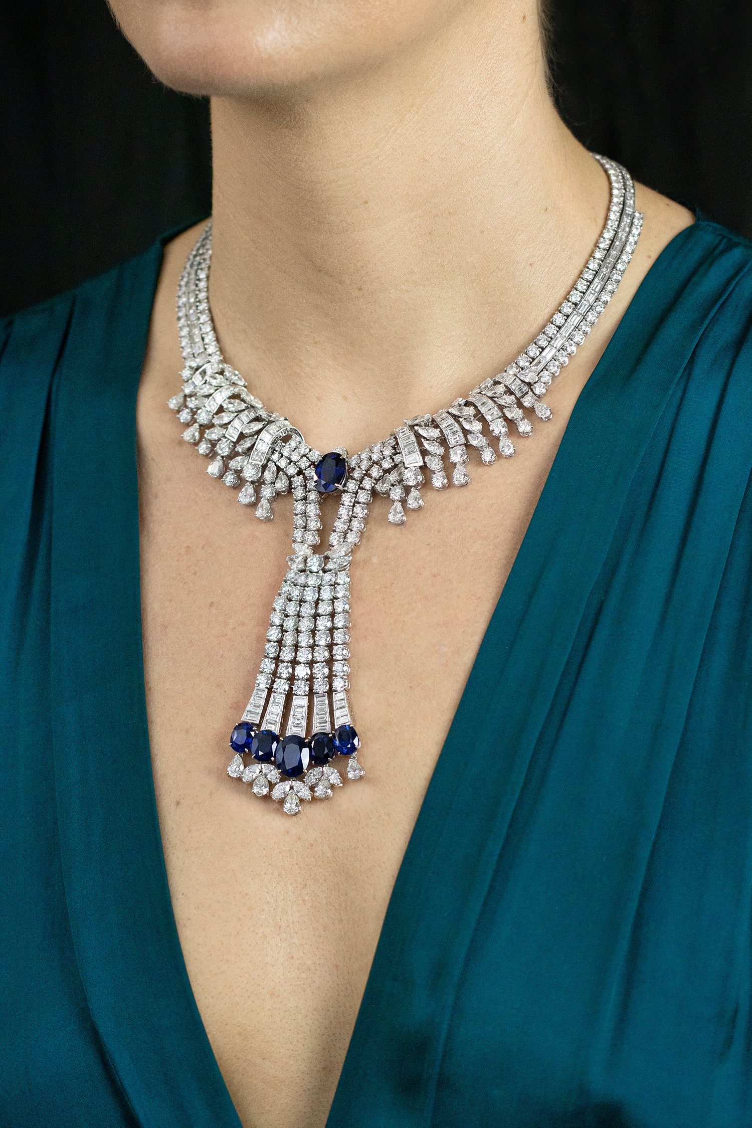 119.30 Carat Total Important Sapphire & Mixed-Cut Diamond Drop Necklace in White Gold - Image 4