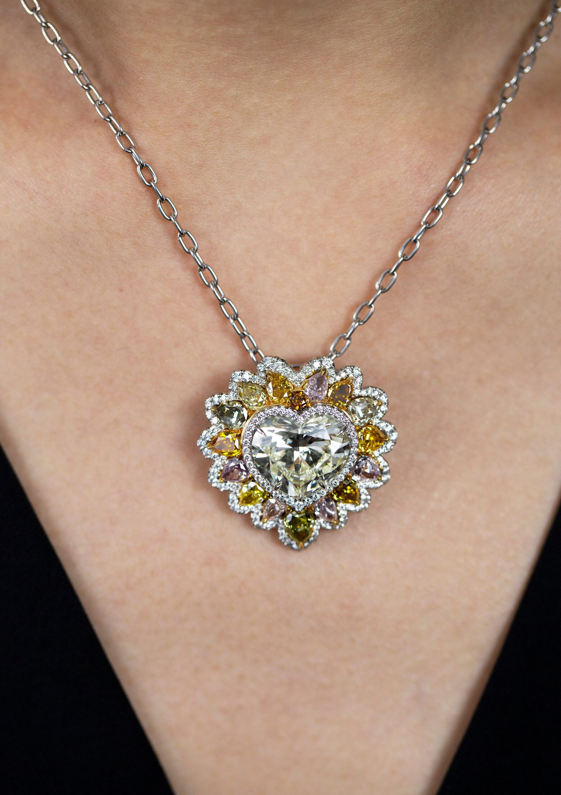 GIA Certified 10.02 Carats Heart Shape Diamond Lion's Mane Halo Pendant Necklace in Platinum - Image 4