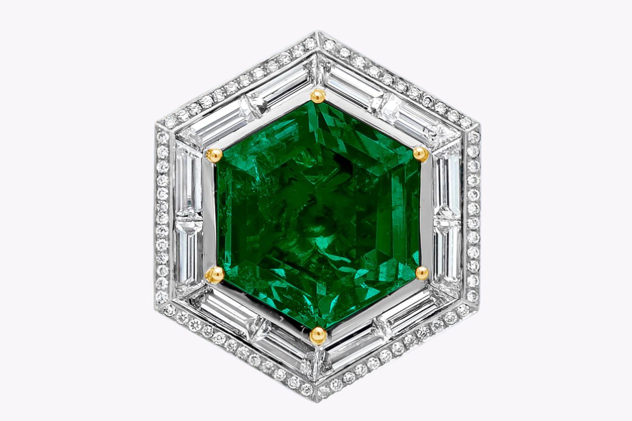 No-Oil 9.28 Carats Hexagon Cut Emerald & Diamond Fashion Ring in Platinum