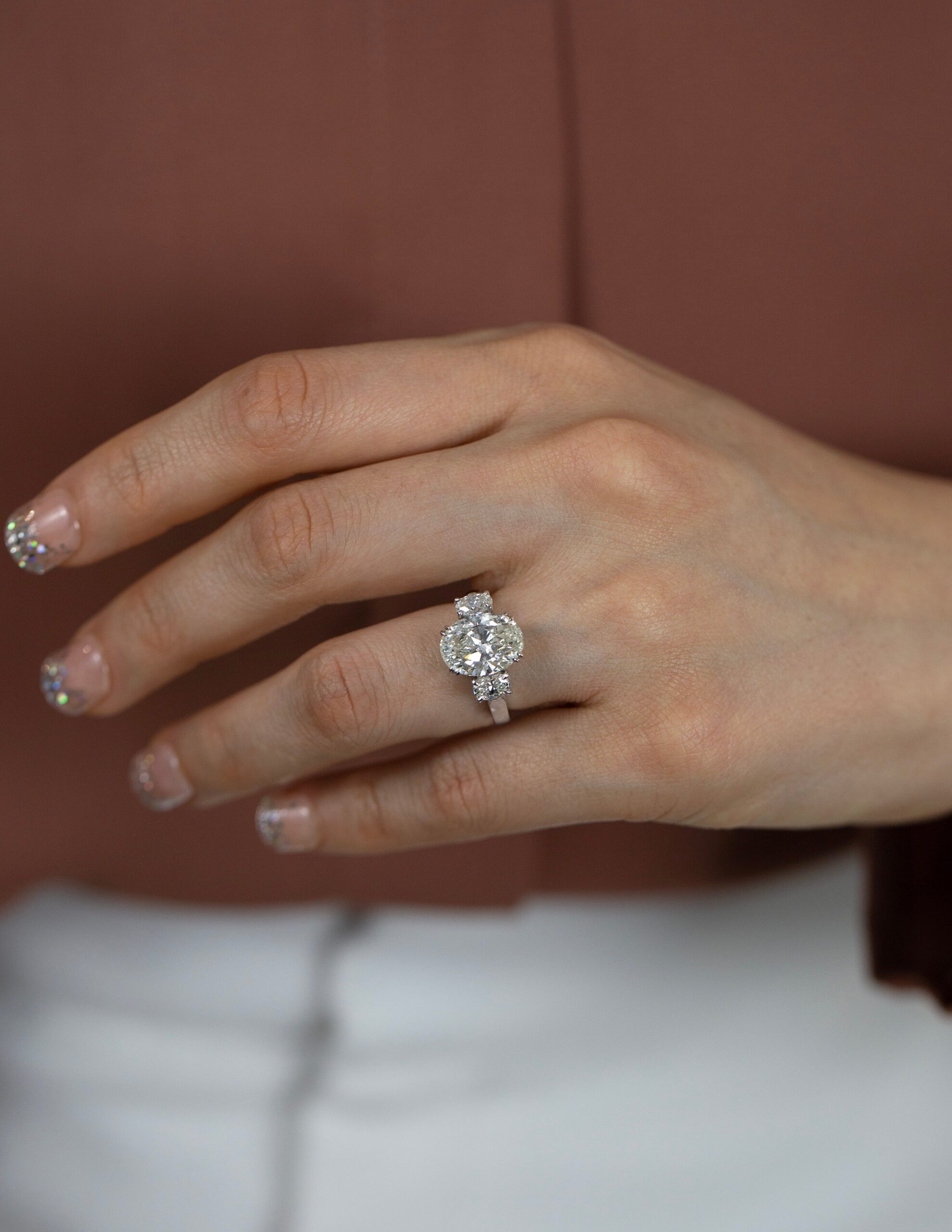 GIA Certified 4.01 Carats Oval Cut Diamond Three-Stone Engagement Ring in Platinum - Image 5