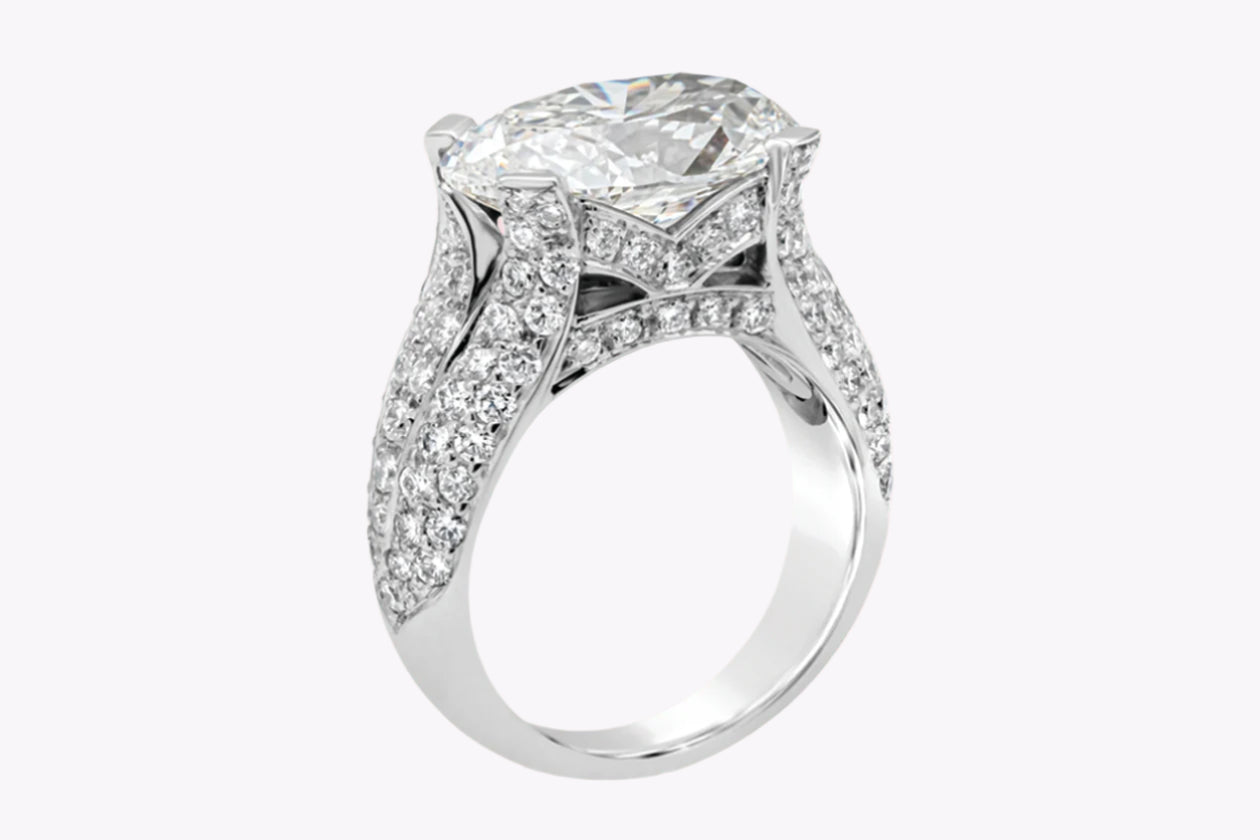 GIA Certified 6.16 Carats Oval Cut Diamond Dome Cocktail Engagement Ring in Platinum - Image 3