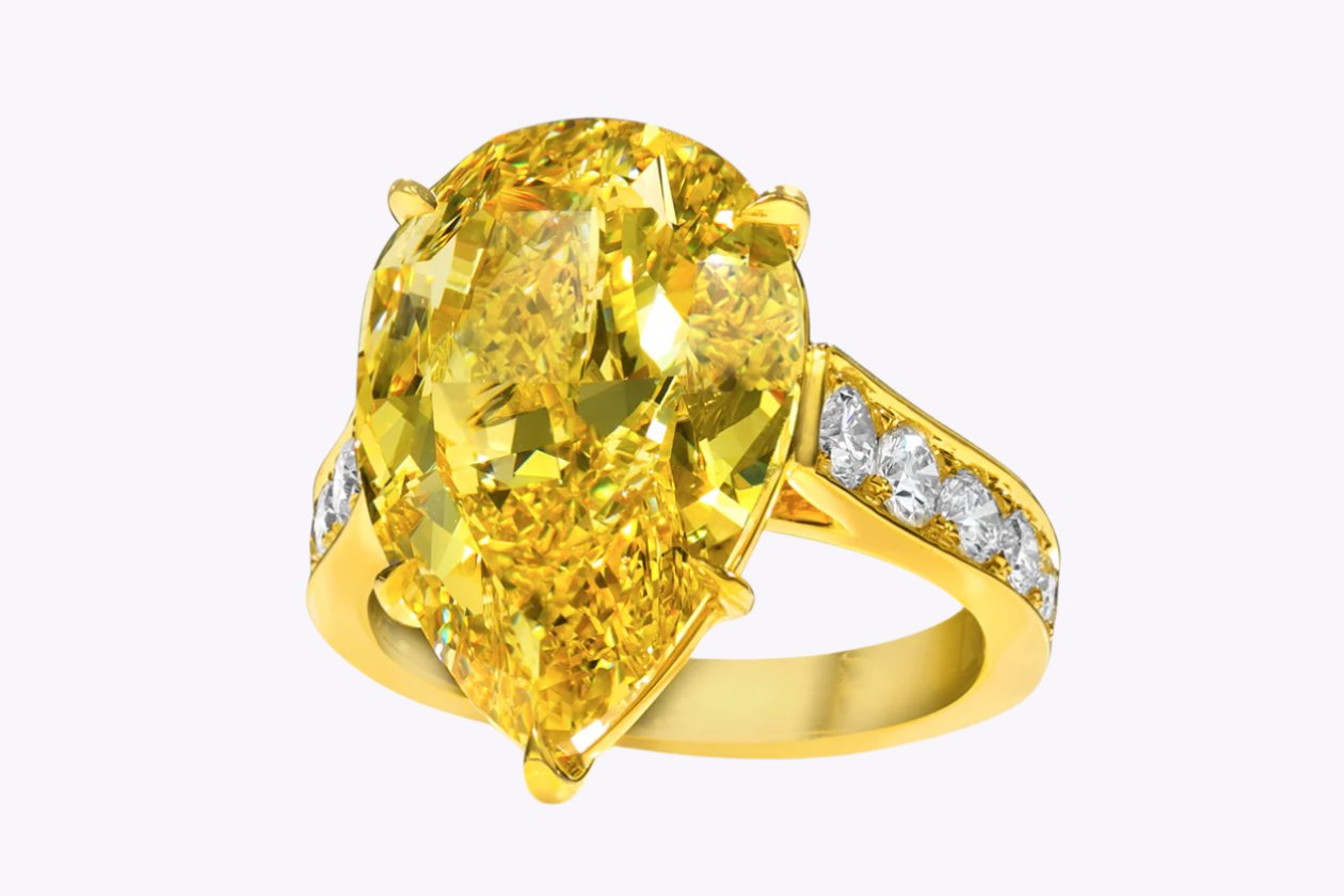 GIA Certified 10.06 Carats Pear Shape Yellow Diamond Engagement Ring in Yellow Gold