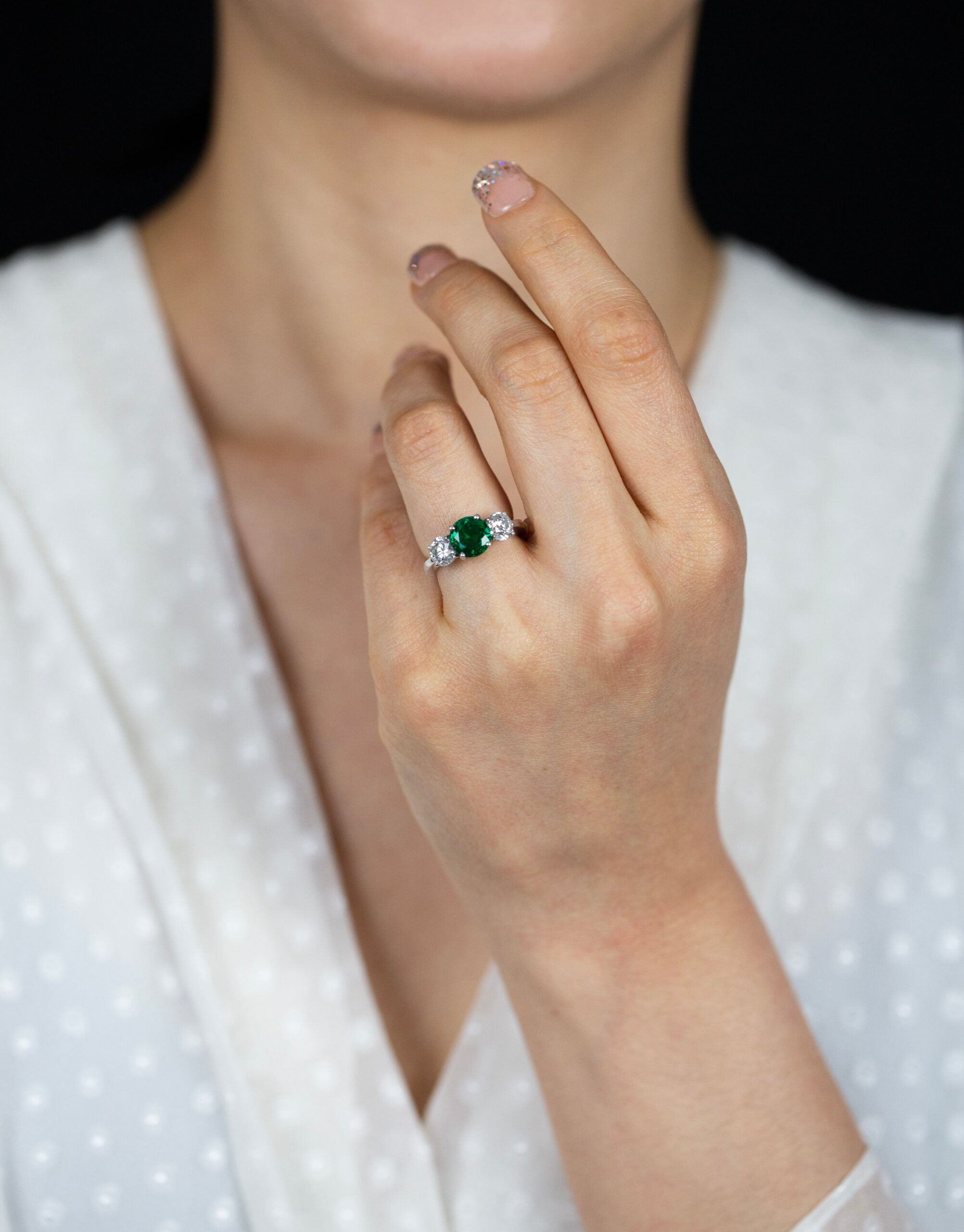 GIA Certified 1.87 Carats Round Cut Emerald & Diamond Three-Stone Engagement Ring in Platinum - Image 4