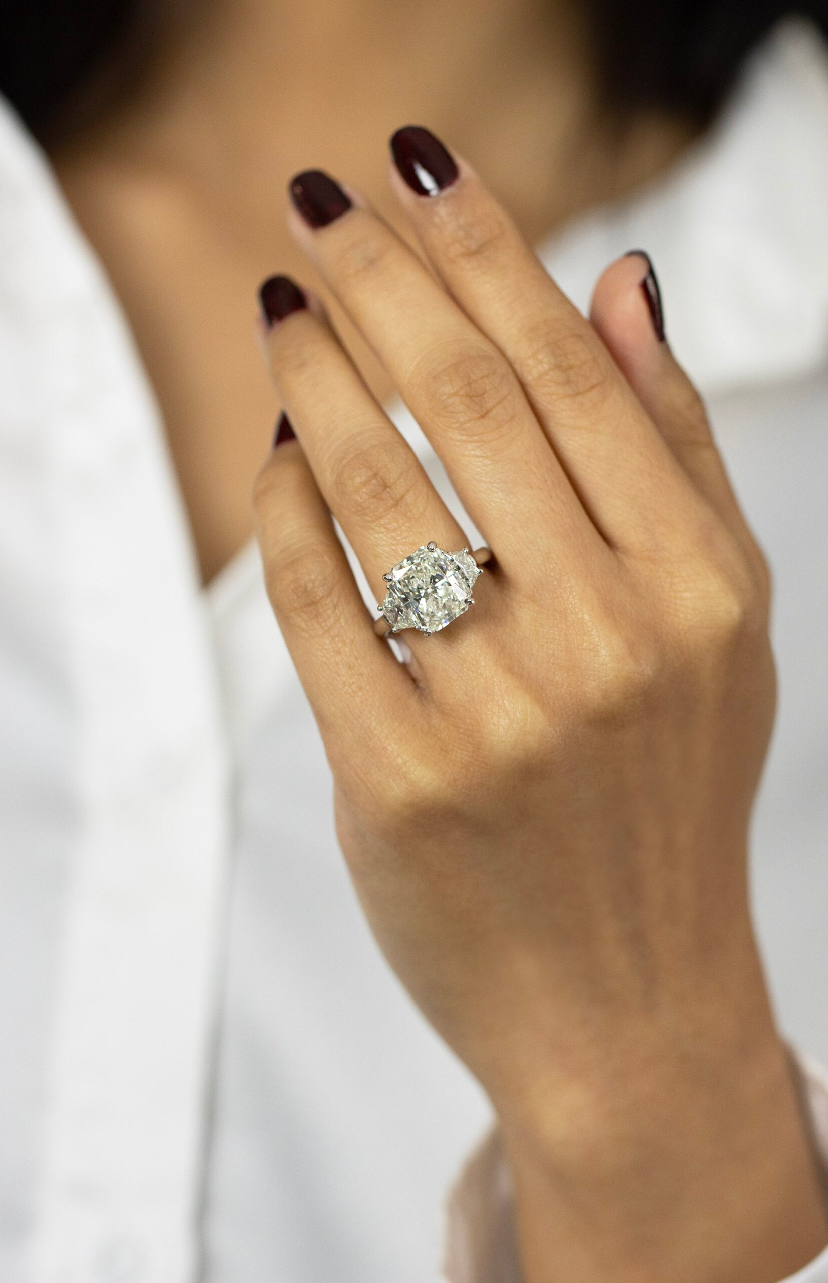 GIA Certified 5.01 Carats Radiant Cut Diamond Three-Stone Engagement Ring in Platinum - Image 3