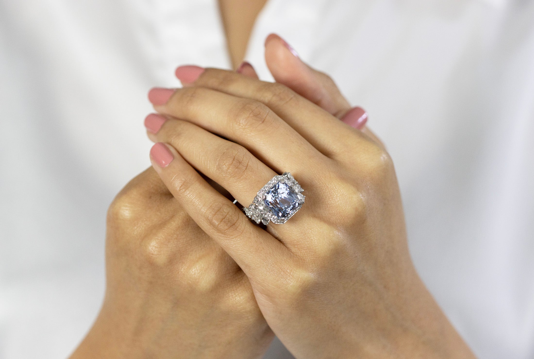 GIA Certified 10.96 Carats Radiant Cut Blue Sapphire & Diamond Fashion Ring in Platinum - Image 3