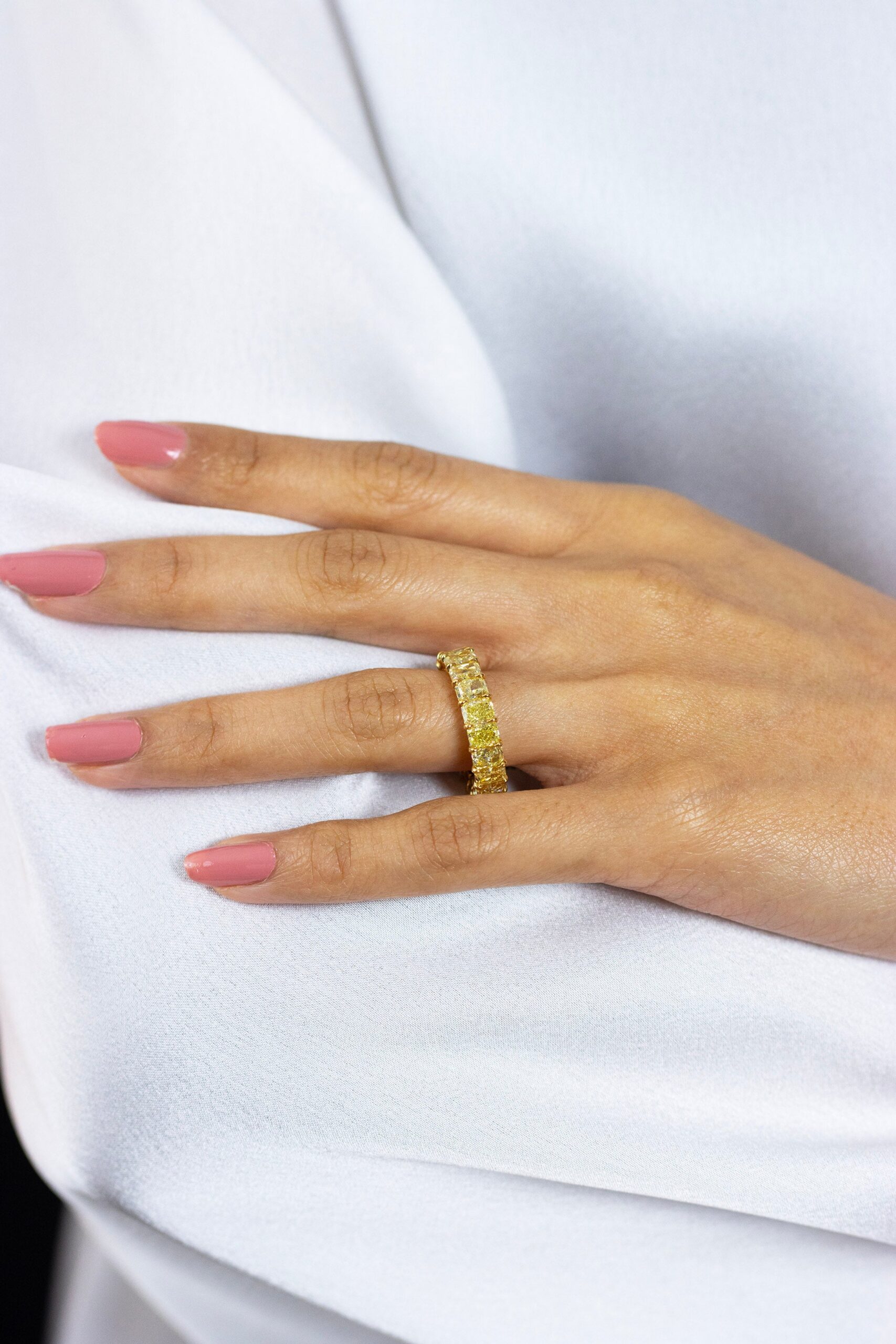 7.80 Carats Total Radiant Cut Yellow Diamond Eternity Wedding Band in Yellow Gold - Image 6