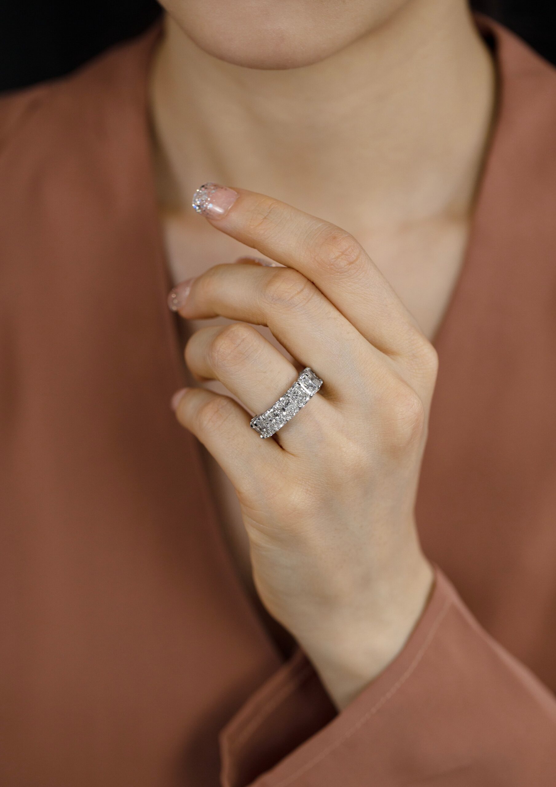 GIA Certified 11.39 Carats Total Radiant Cut Diamond Eternity Wedding Band Ring in Platinum - Image 3