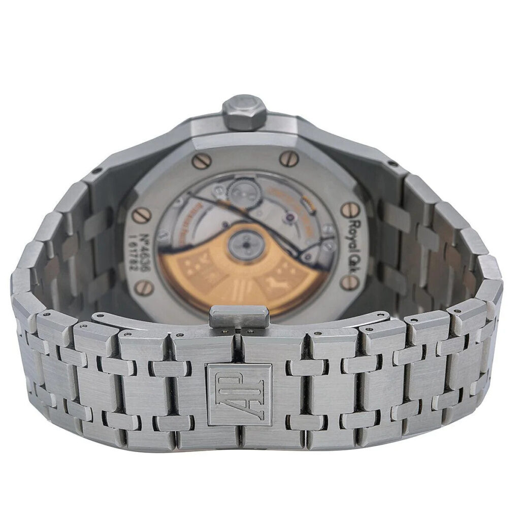 Audemars Piguet Royal Oak Selfwinding 15450ST White Dial - Angle View by Audemars Piguet
